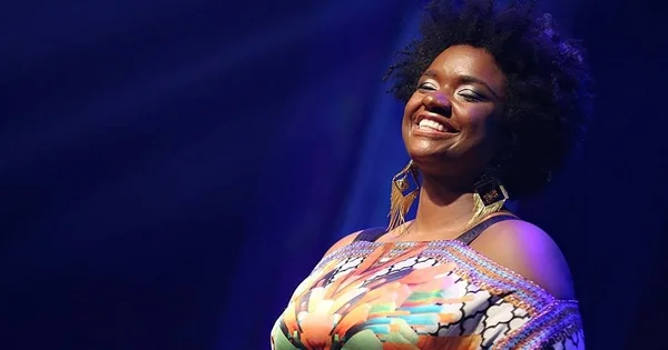Ellen Oléria vai cantar trilhas de novela em show da tocha olímpica