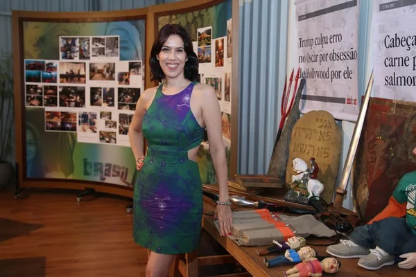 Maria Clara Gueiros diz que ator da Globo enfiou língua em sua boca
