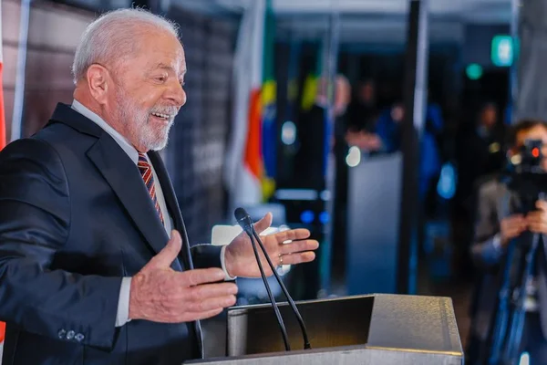 Petróleo: após “desencontro” com Zelensky, Lula volta ao Brasil para tratar de exploração na foz do Amazonas
