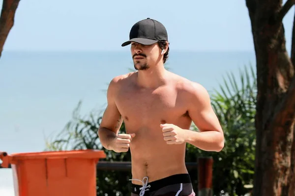 Bruno Montaleone correndo