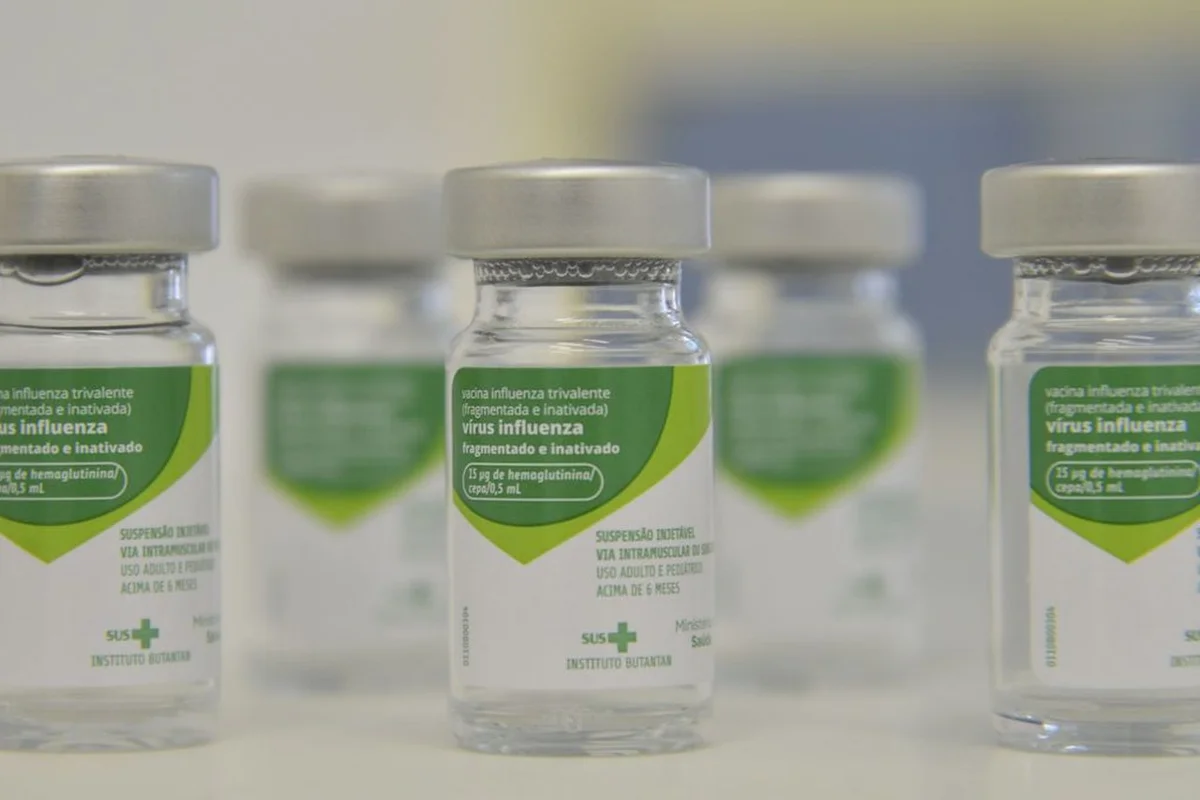 Gripe no DF: vacinação para grupos prioritários só até maio e atraso de 51 dias