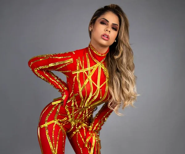 Lexa comanda reality de dança no Multishow