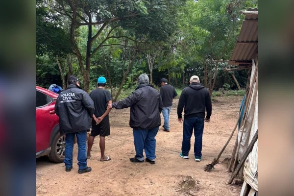 Trio é preso por matar homem encontrado com mãos e pés amarrados