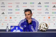 Scaloni dirigiu a Argentina na Copa do Mundo de 2026. Scaloni dirigiu a Argentina na Copa do Mundo de 2026.