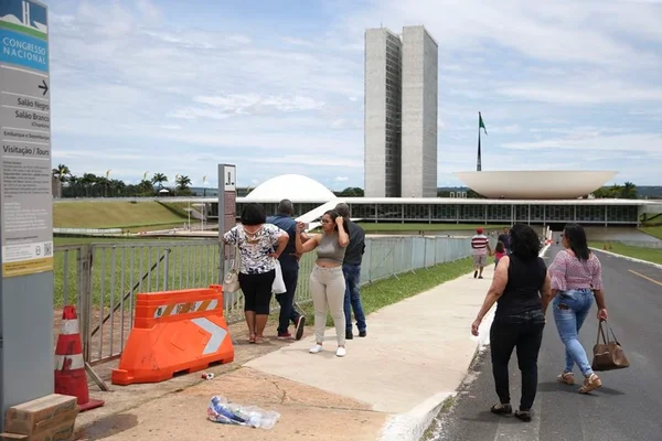Caravanas de todo o Brasil começam a chegar em Brasília neste sábado
