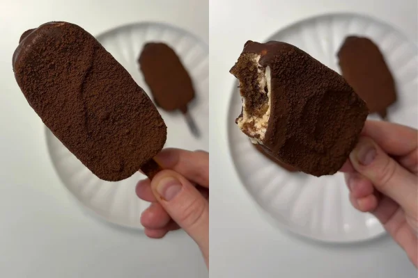 Montagem de picolé de tiramisú