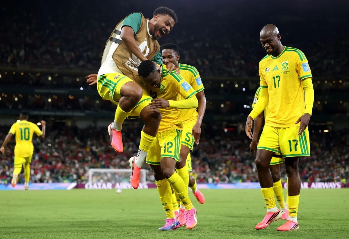 Jogadores da África do Sul comemoram gol contra a Coreia do Sul Jogadores da África do Sul comemoram gol contra a Coreia do Sul