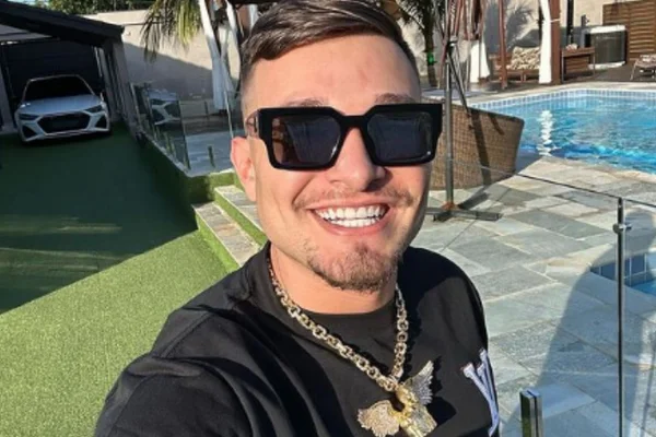 Justiça exige pagamento de MC Gui e fixa prazo de 15 dias