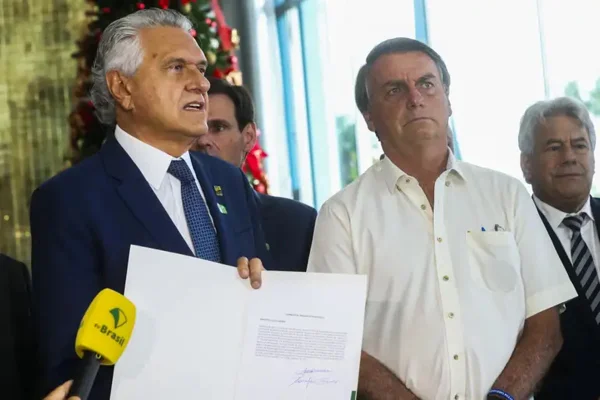 Imagem colorida, Ronaldo Caiado e Jair Messias Bolsonaro - Metrópoles