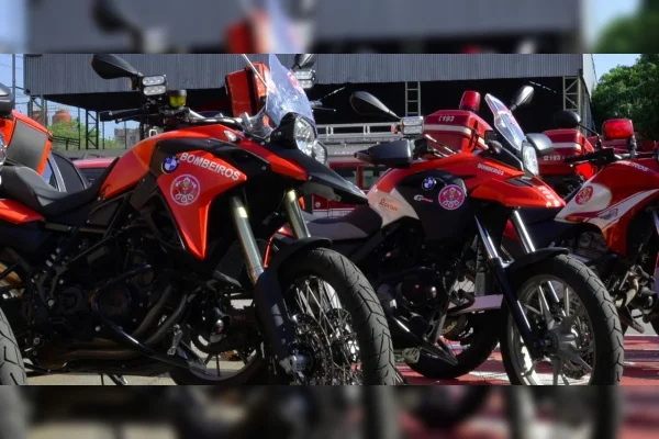 Corpo de Bombeiros do DF compra 20 motos BMW por R$ 2 milhões