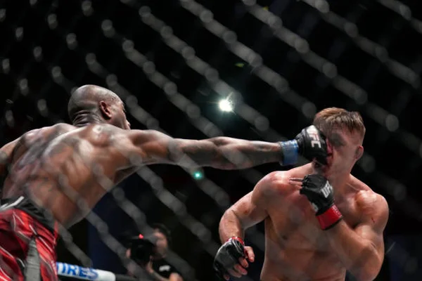 UFC estreia na Band e assinantes do canal Combate ficam revoltados