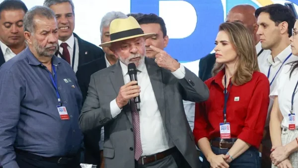 “Venham montar comitê”: Lula ironiza apoio de Trump a Flávio Bolsonaro