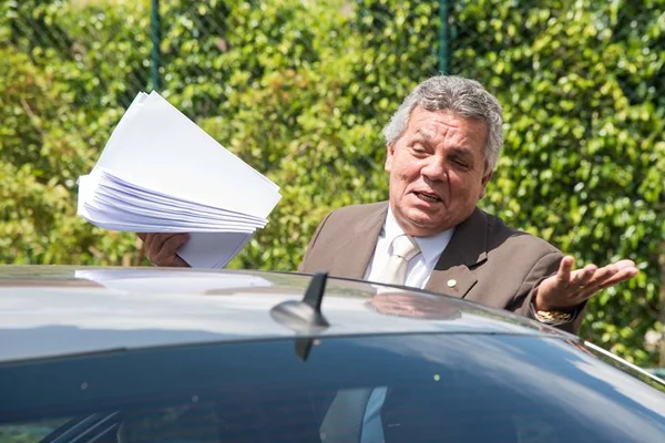 Chapa de Alberto Fraga tenta se aproximar de MDB e PP