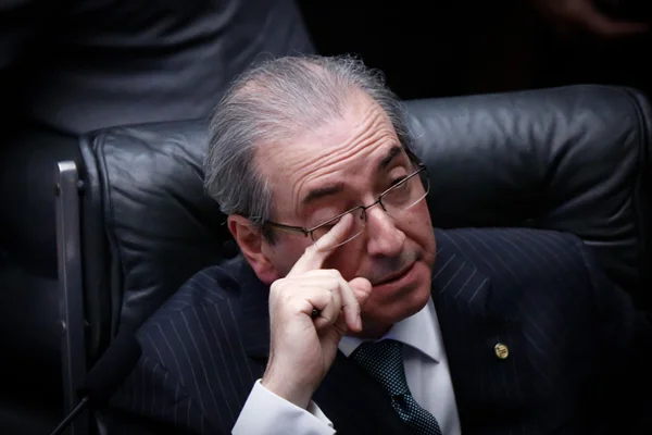 STF aceita denúncia contra Eduardo Cunha por contas secretas na Suíça