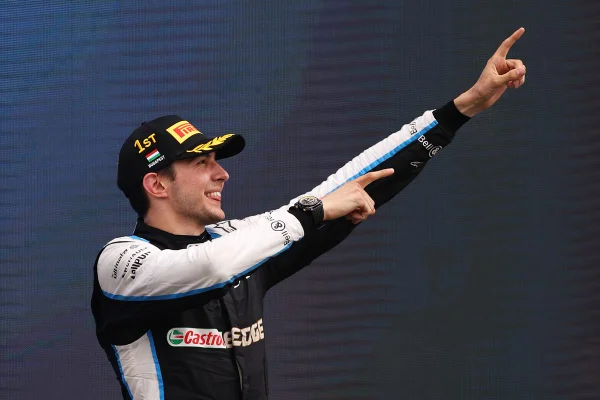 Em corrida maluca, Ocon vence na Hungria; Hamilton é 3º e reassume a liderança