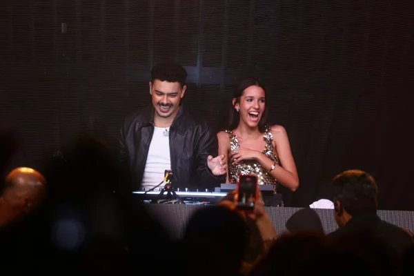 Pedro Sampaio e Keinemusik animam aniversário de Marita Estevão Lira
