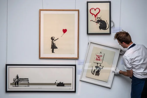 Pura arte: Banksy cria loja virtual com peças a partir de R$ 50