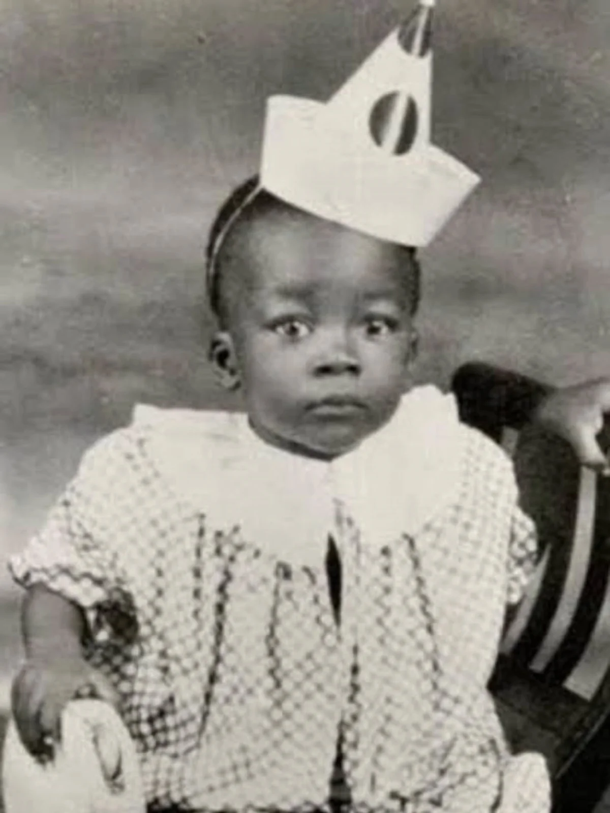 Milton Nascimento compartilhou um registro de quando era bebê Milton Nascimento compartilhou um registro de quando era bebê