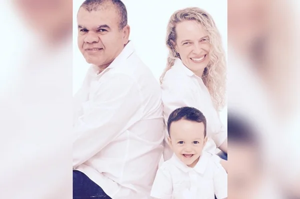 Família do DF que adotou criança especial