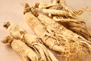 O ginseng é uma planta medicinal que ajuda a promover a disposição física e mental, melhorar o humor e diminuir o cansaço