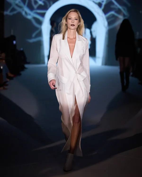 Renata Kuerten, Gianne Albertoni e Ellen Milgrau hoje no Metrópoles Catwalk - destaque galeria Renata Kuerten, Gianne Albertoni e Ellen Milgrau hoje no Metrópoles Catwalk - destaque galeria