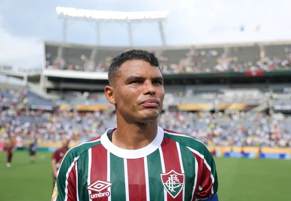 Foto colorida de Thiago Silva, zagueiro do Fluminense - Metrópoles