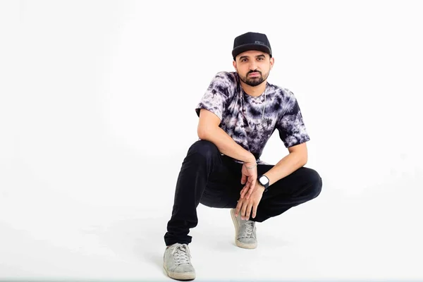 Thiago Ventura vem a Brasília com o stand-up comedy Pokas