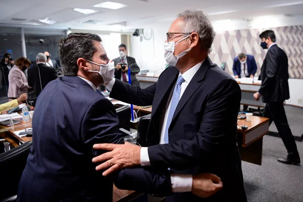 Senador Marcos do Val testa positivo para Covid pela segunda vez