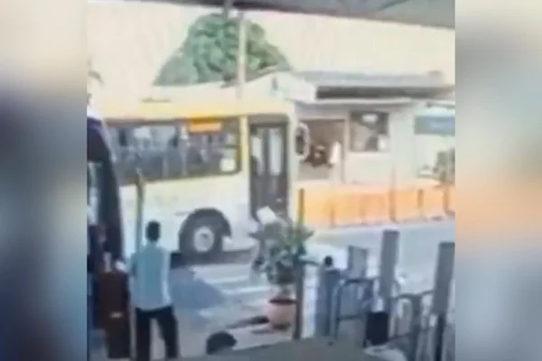 Criança quase atropelada terminal isidoria goiania goias