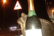 Placa de bruxa foi instalada em 2014 Placa de bruxa foi instalada em 2014