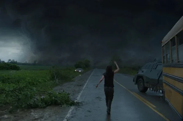 Cena do filme No Olho do Tornado - Metrópoles