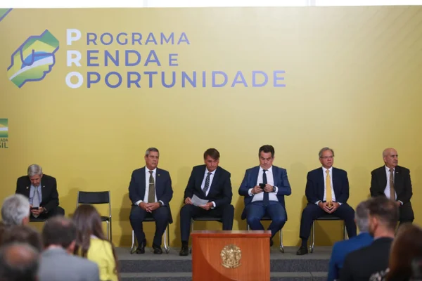 Governo regulamenta teletrabalho por jornada, turno ou produção
