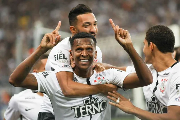 Corinthians derrota o Flu e conquista o Campeonato Brasileiro de 2017