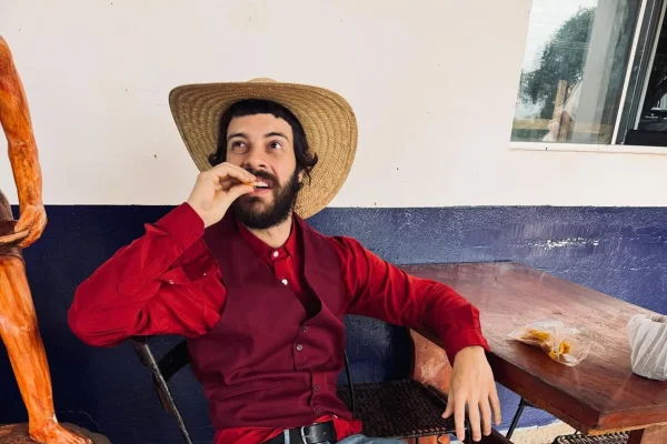 Diogo Defante faz piada na web após ser “detido” pela polícia dos EUA - destaque galeria Diogo Defante faz piada na web após ser “detido” pela polícia dos EUA - destaque galeria