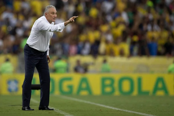 Tite aponta preferência por treinador brasileiro na Seleção
