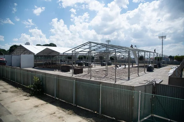 Construção de hospital de campanha