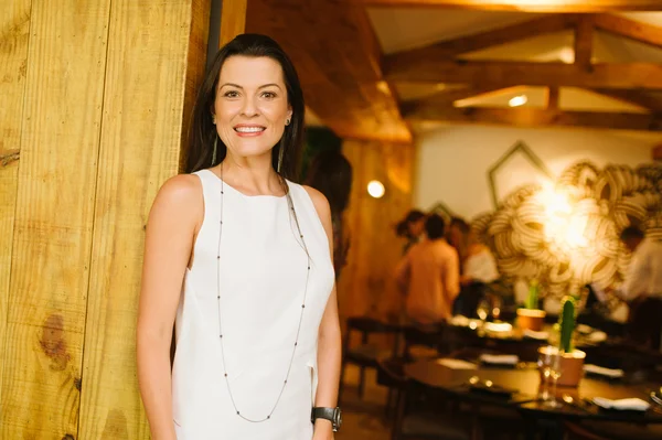 Marcela Passamani organiza almoço especial no Restaurante Cru Elegance