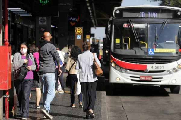 São Paulo registra mais 11 ataques a ônibus e total chega a 432