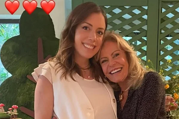 Fabiana Justus revela remissão da leucemia da avó sem transplante - Metrópoles