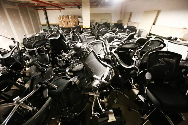 Em plena crise, Câmara Legislativa vai trocar 340 cadeiras