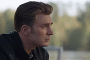 Chris Evans como Capitão América