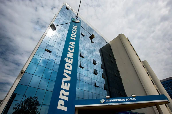 Bancos só oferecerão consignado depois de seis meses de aposentadoria
