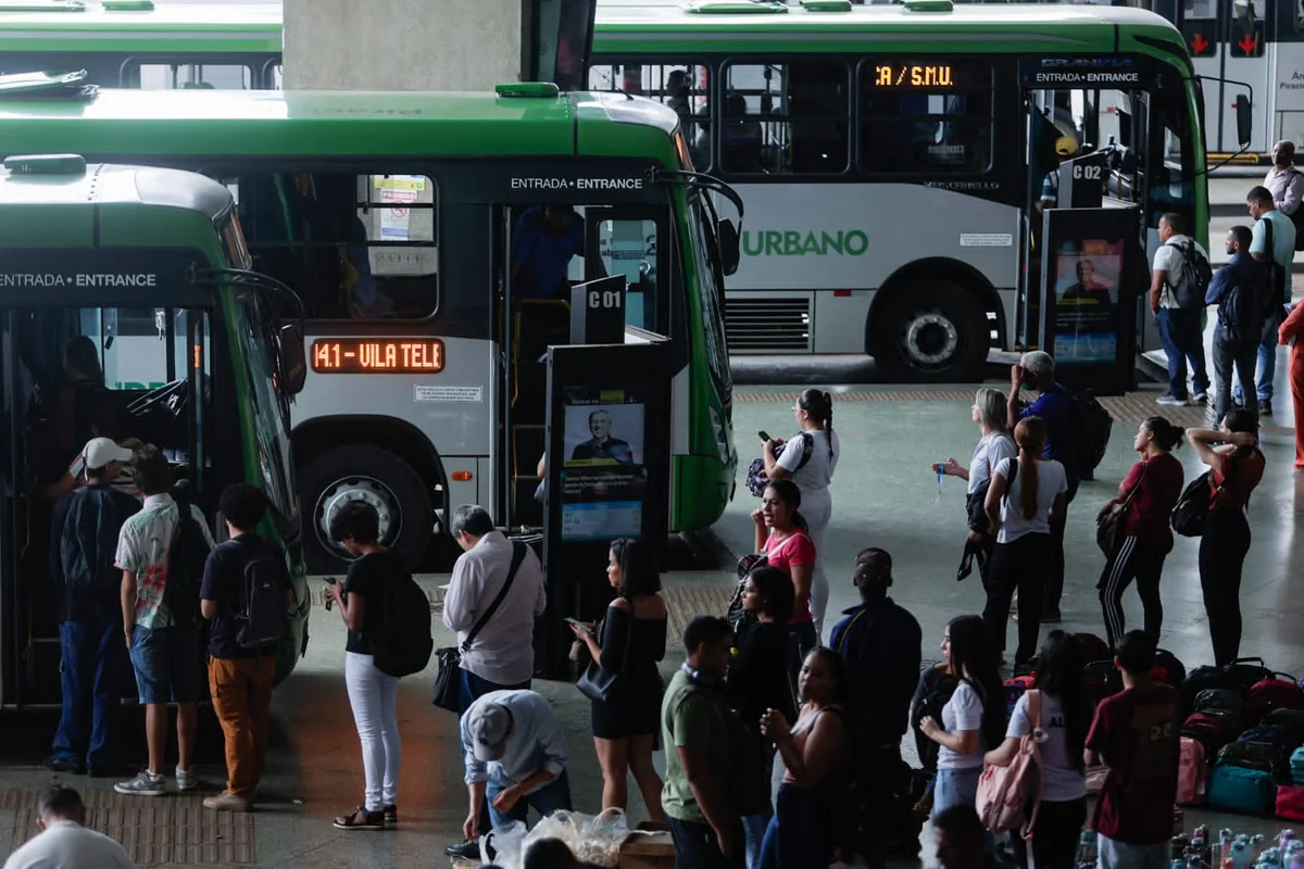 Comissão da CLDF cobra plano da Semob diante de possível greve no metrô