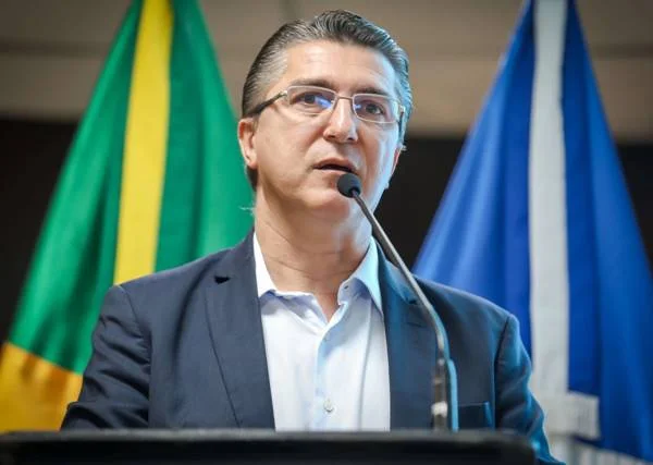 Ex-secretário é preso pela PF, acusado de traficar drogas em aviões