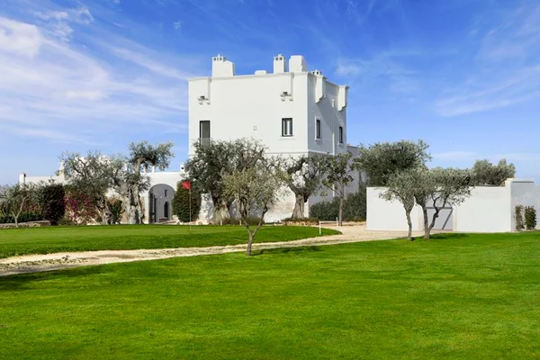 Descubra o hotel de luxo que está bombando em Puglia, na Itália