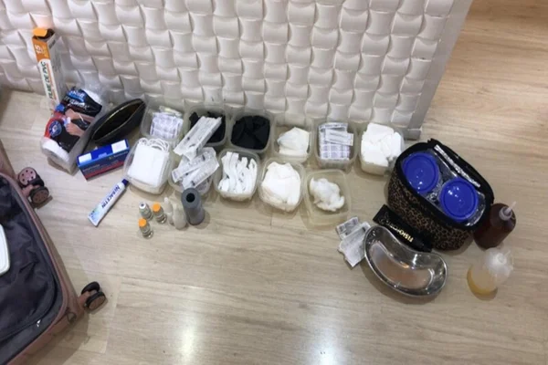 Polícia Civil prende falsas médicas em clínica clandestina no Rio