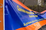 Manifestação em frente ao Centro Empresarial Itaú, no Jabaquara, contra demissões em massa