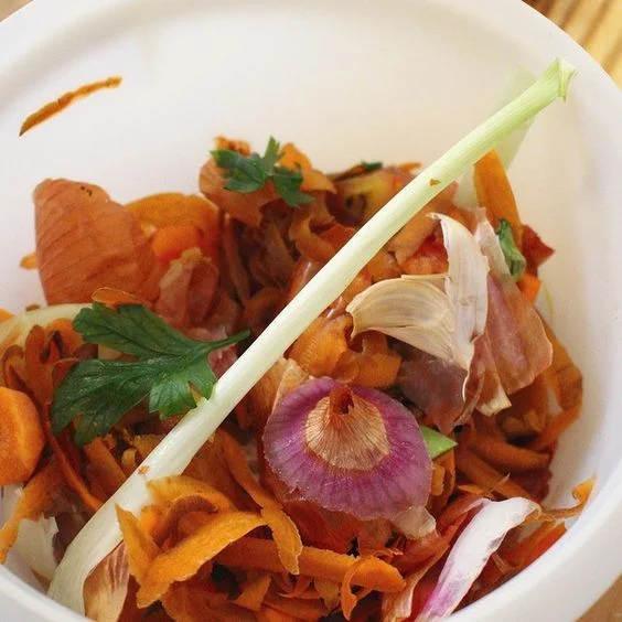 cascas e talos de legumes