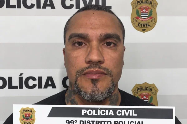 Foragido por feminicídio no Rio, “Mendigato” é preso em academia de SP