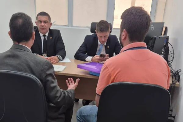 Polícia autua homem por ameaça a Reimont após ação contra Júlia Zanatta